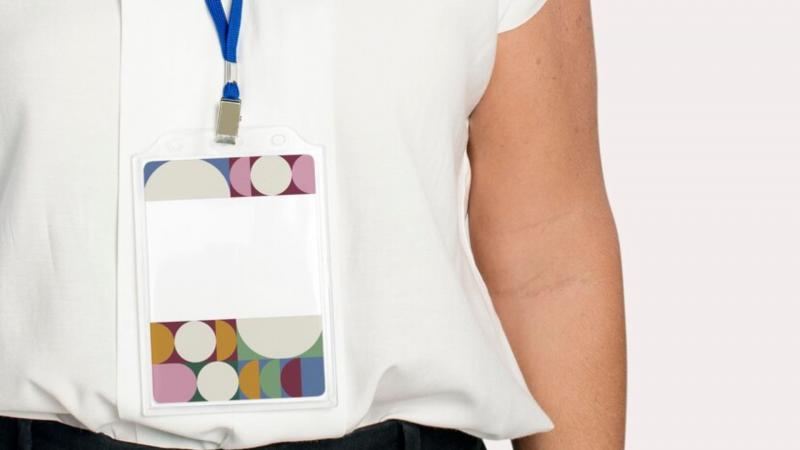 Crachás personalizados para empresas que destacam sua marca e melhoram a segurança